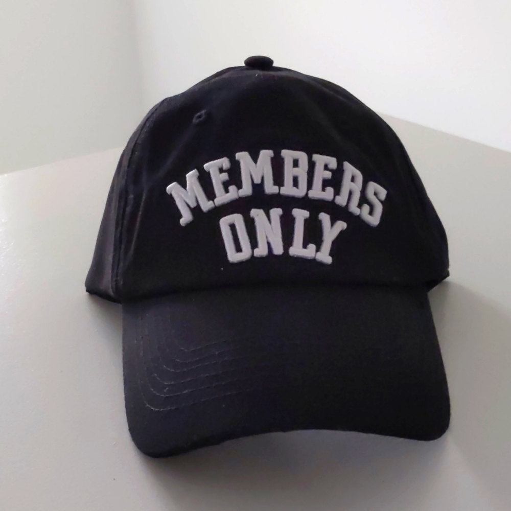 NWOT Members Only Adjustable Cap Black One Size Fits All